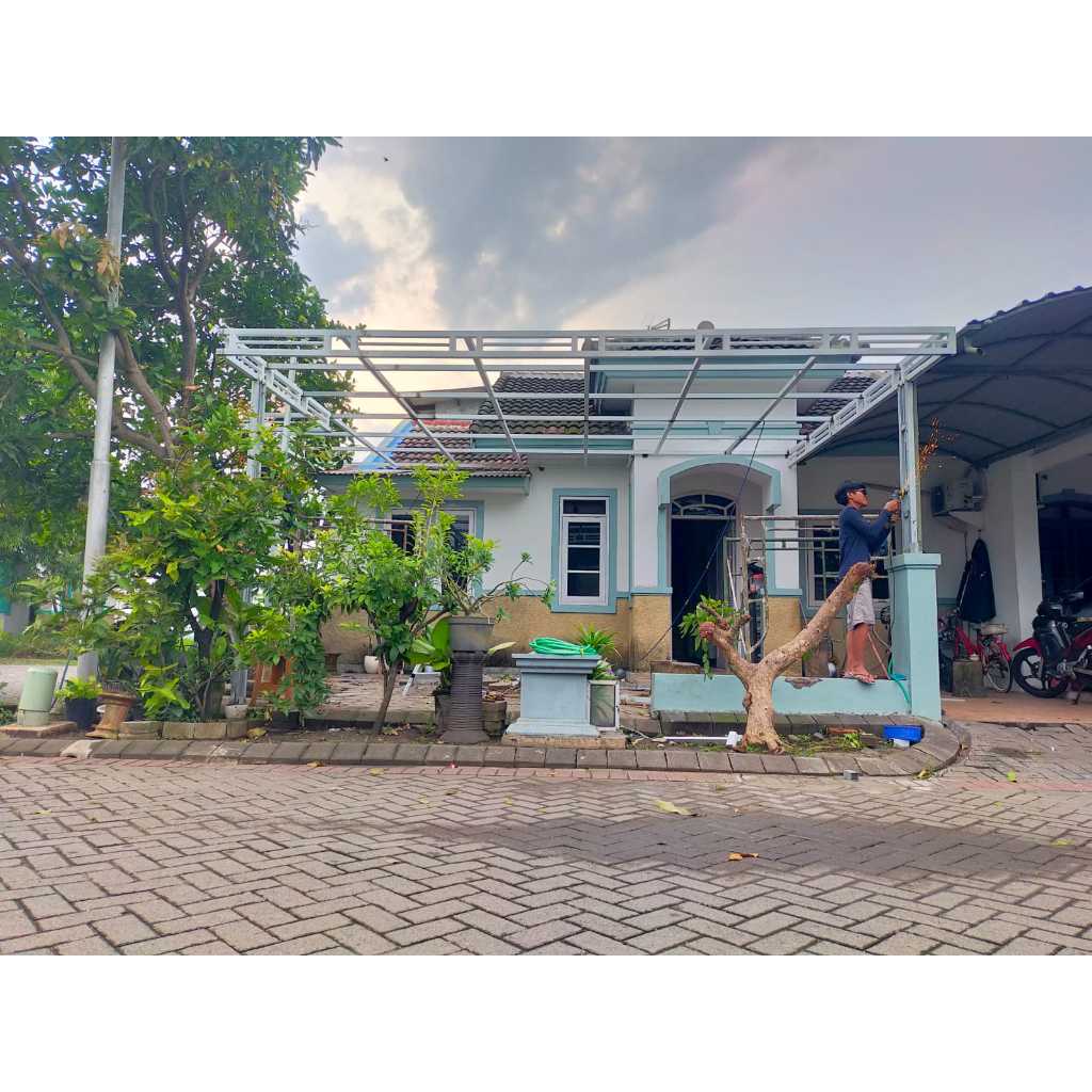 Kanopi spandek rangka kremona