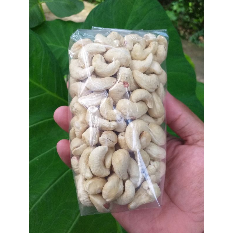

KACANG METE ASLI BANTUL UTUH MENTAH GURIH ENAK CAMILAN SEHAT BERAT 250 GRAM