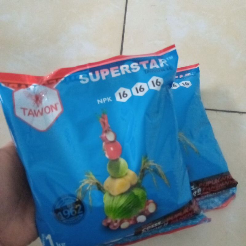 Pupuk NPK 16-16-16 cap Tawon