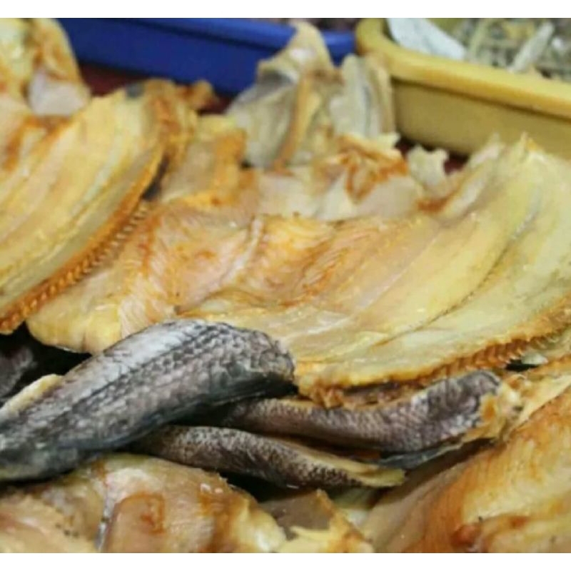 

Ikan Asin Gabus Asli Super 1kg / Ikan Gabus 1kg