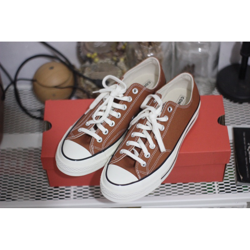 Converse Tawny / owl / egret.