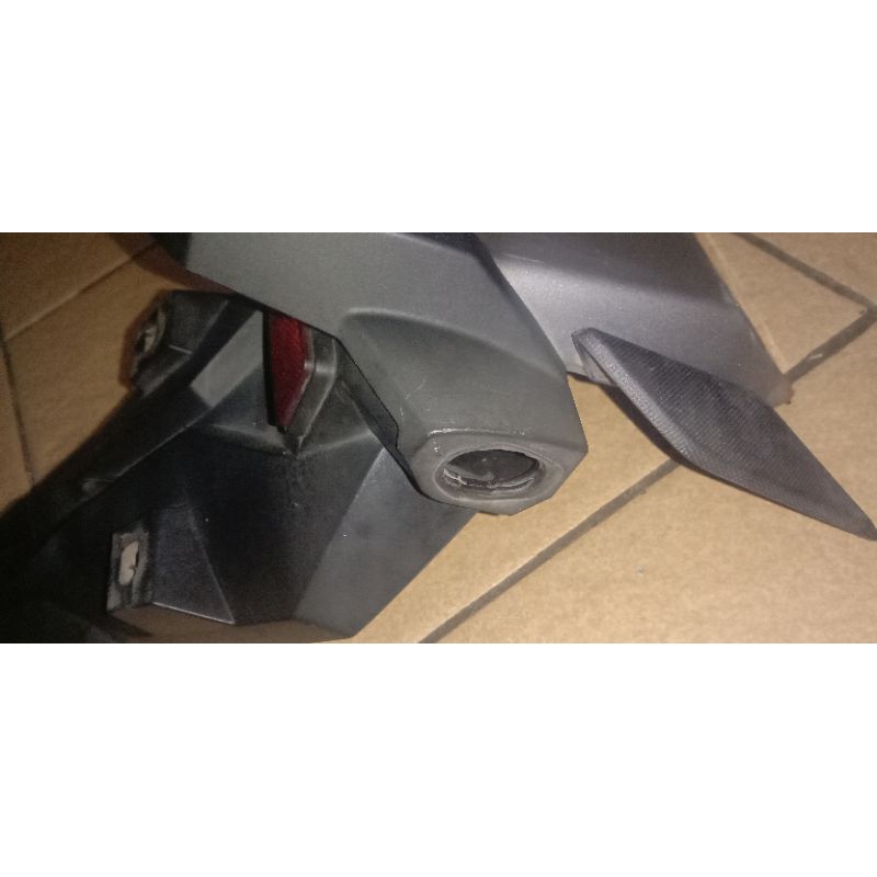 spakbor belakang Vario 150 new