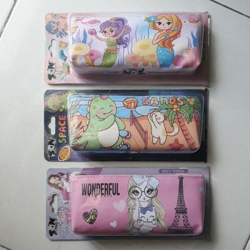 

TEMPAT PENSIL KARAKTER