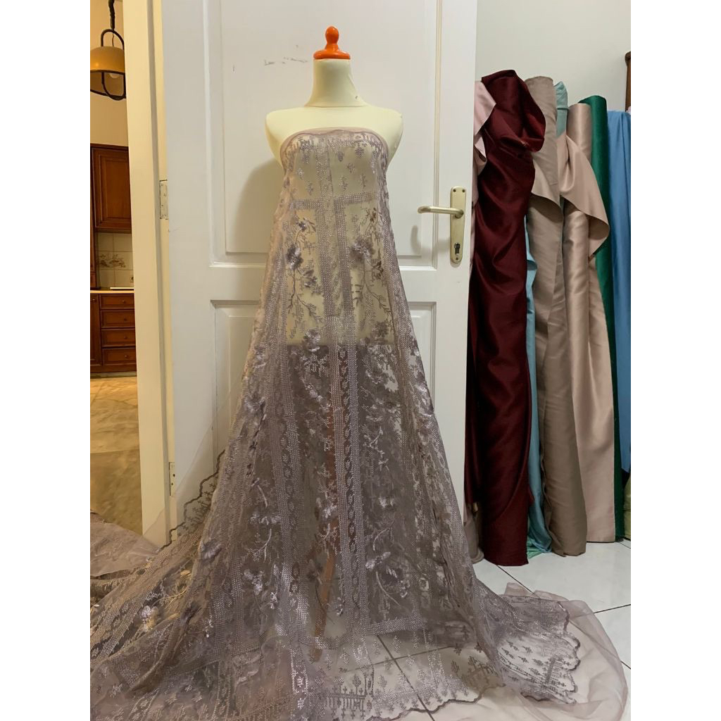 Kain Organza Bordir Premium Motif Saphire Etnik Sumba Bahan Kebawa Mewah Warna Ungu Dusty Purple