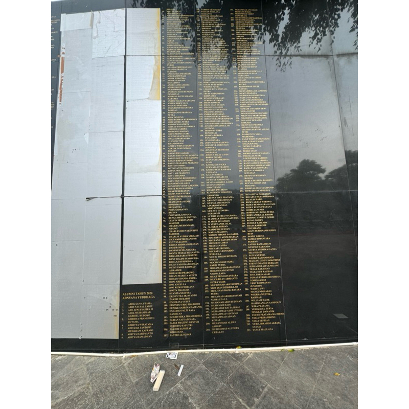 Ukir dinding marmer/granit