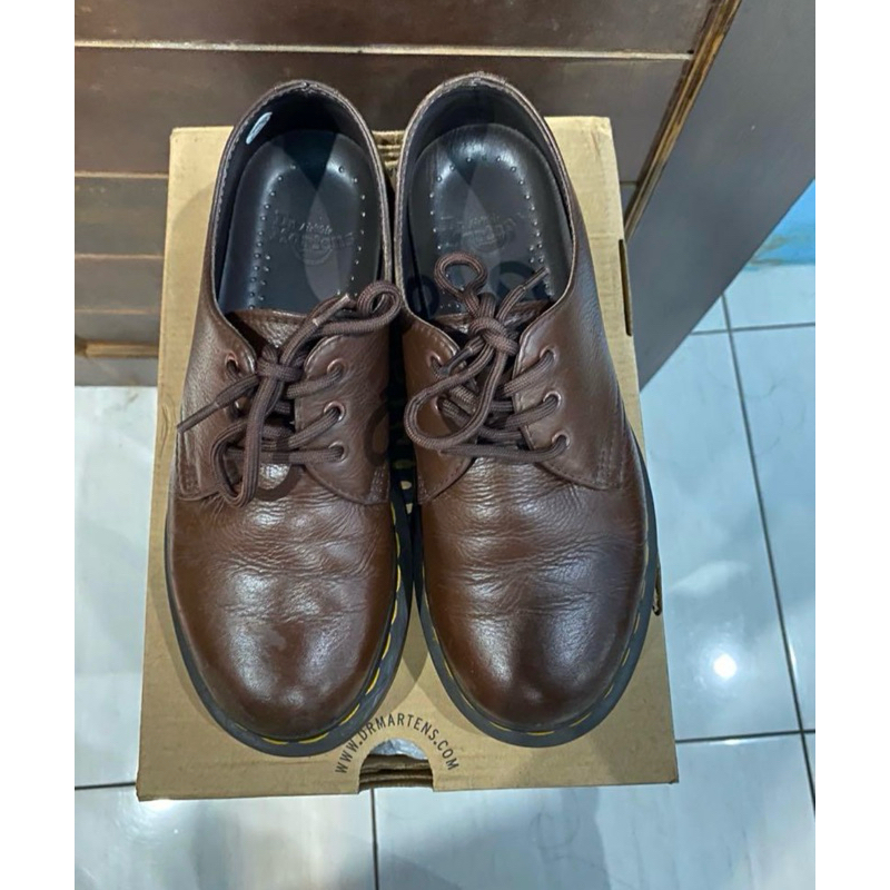 dr martens 1461 dark brown virginia