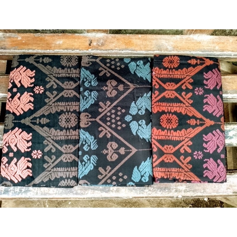 kain batik lombok- batik tenun Lombok- bahan baju Lombok