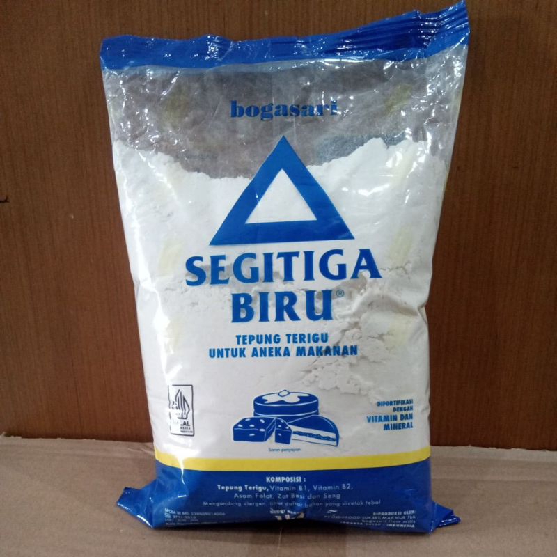 

TEPUNG TERIGU SEGITIGA BIRU EKONOMIS 1 KG ( SERBAGUNA )