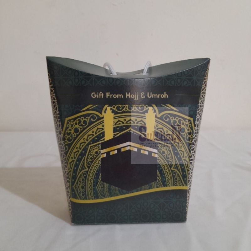 

GIFT BOX HAJI UMROH