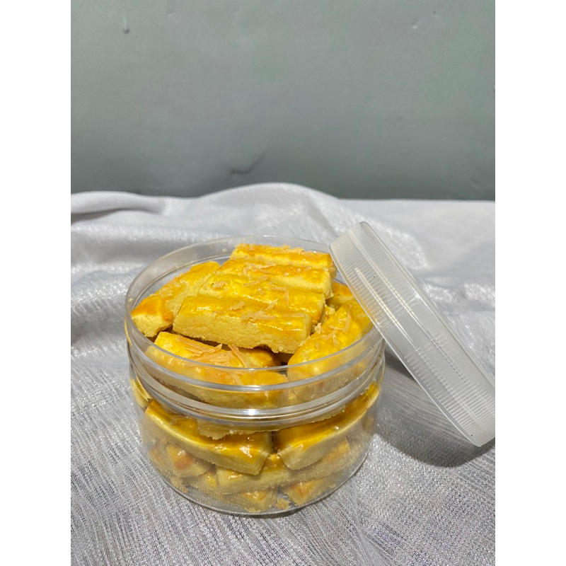

Kestengel | Hampers Mangan Klaten