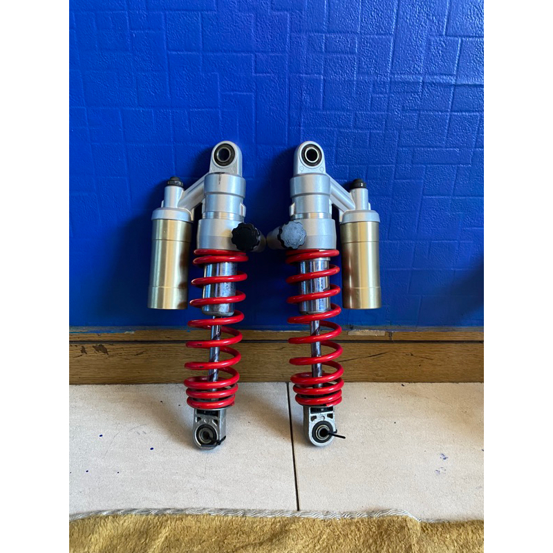 shock belakang GSX1400