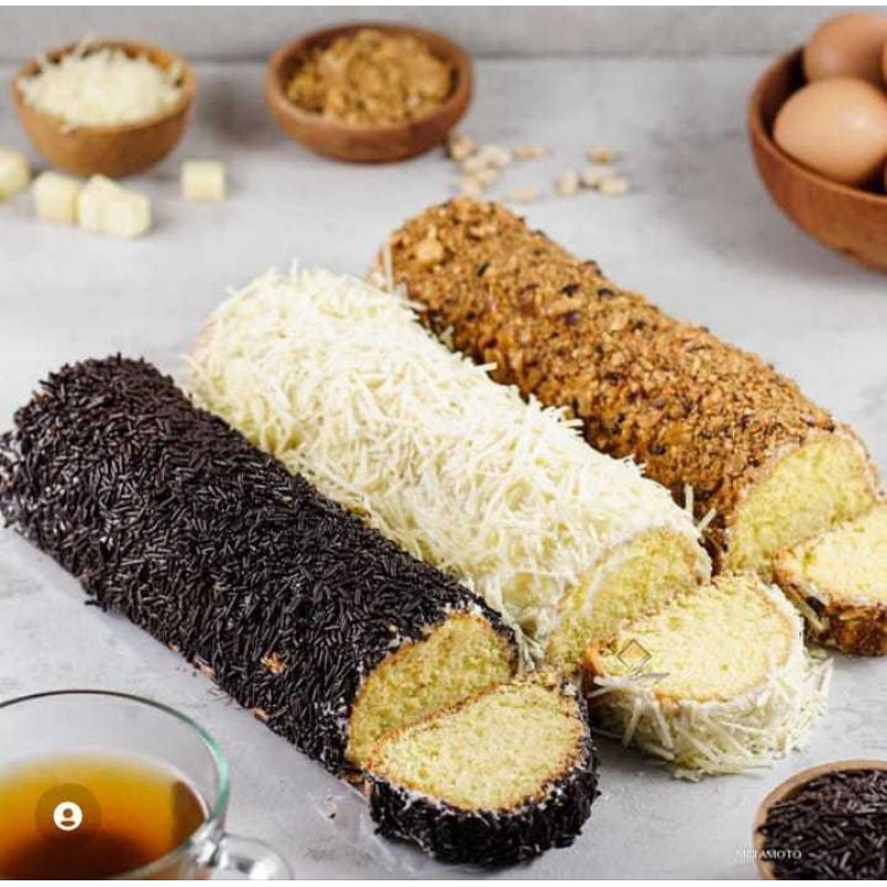 

Bolu Tiga Rasa lembut Adika Cake