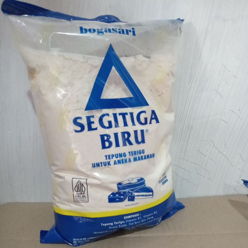 

Tepung Terigu Segitiga kemasan 1kg