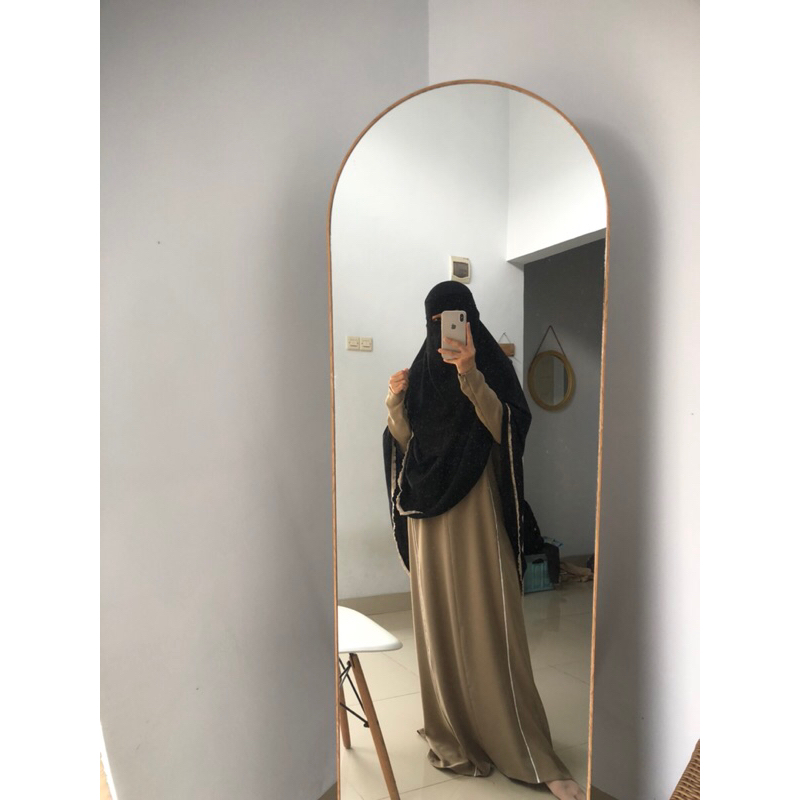Preloved Line Abaya By sofni