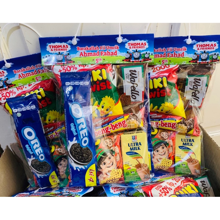 

HEMAT PROMO Paket snack label nama