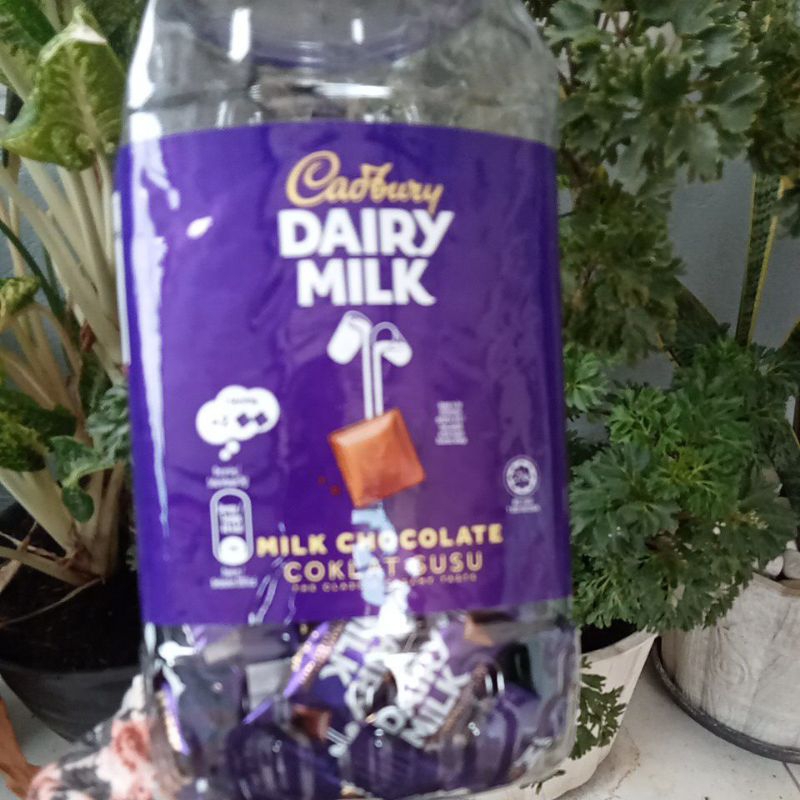 

Dairy Milk full coklat pertoples isi 90 PC coklat dairy milk