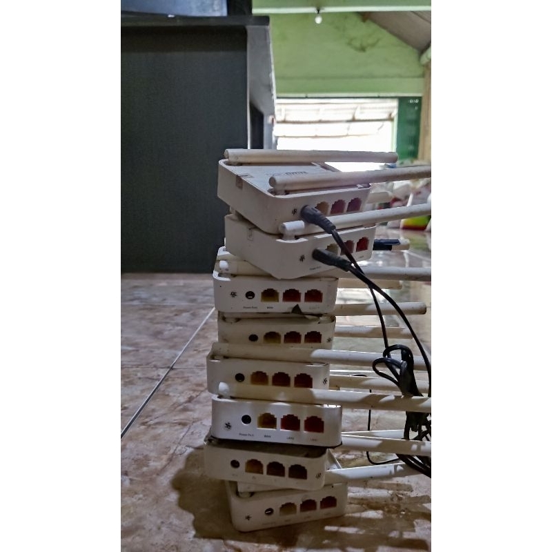Router Totolink N200 bekas