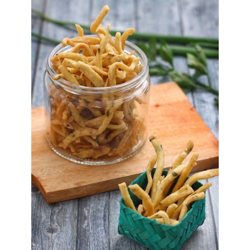 

Kue Bawang Gurih & Renyah