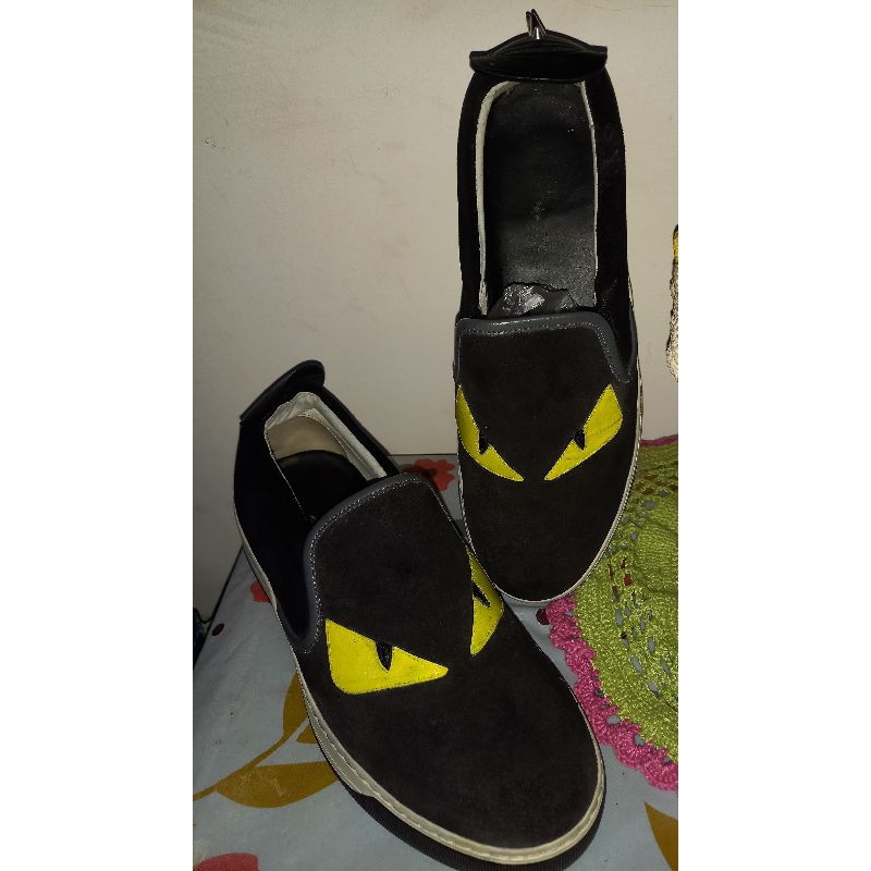 sepatu fendi monster second original