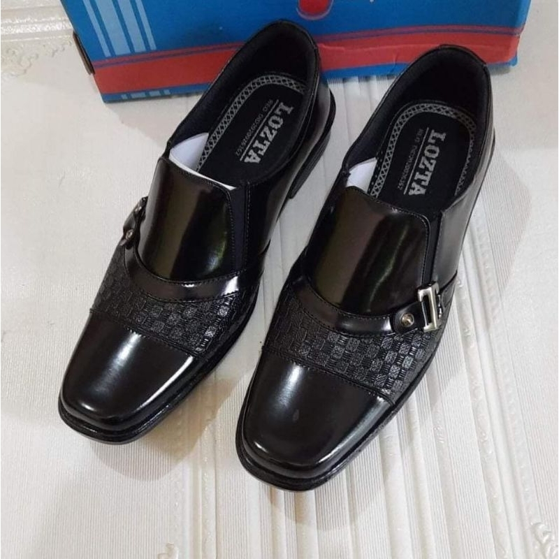LOZTA Pantopel Pria Terbaru Lozta Ab / Sepatu Kerja Hitam Terbaru