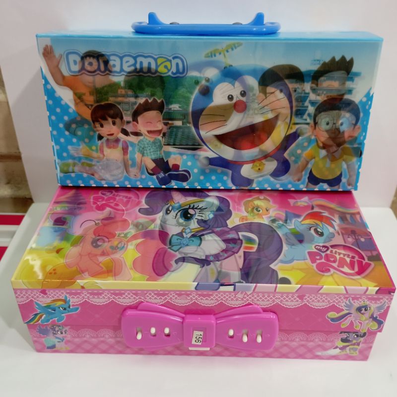 

TEMPAT PENSIL KODE GAMBAR 3D TINGKAT / pcs