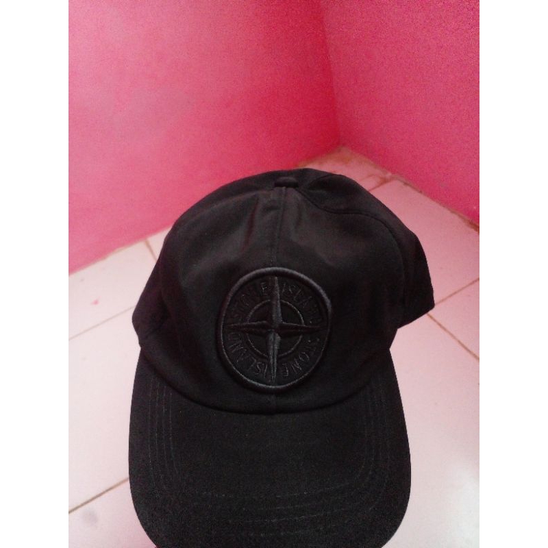 topi stone island