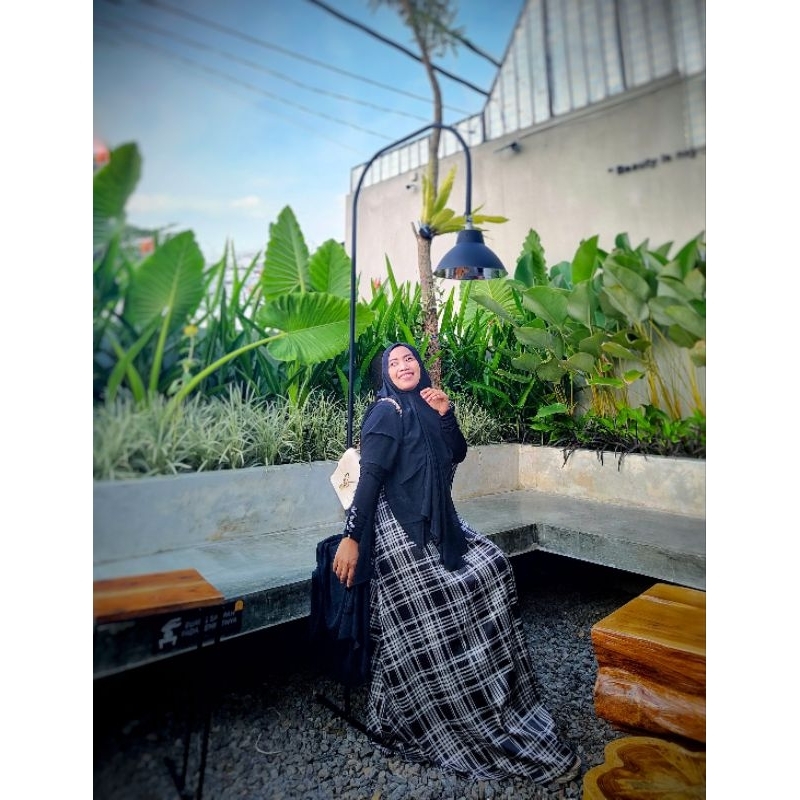 PRELOVED GAMIS MAIA ANDREAN