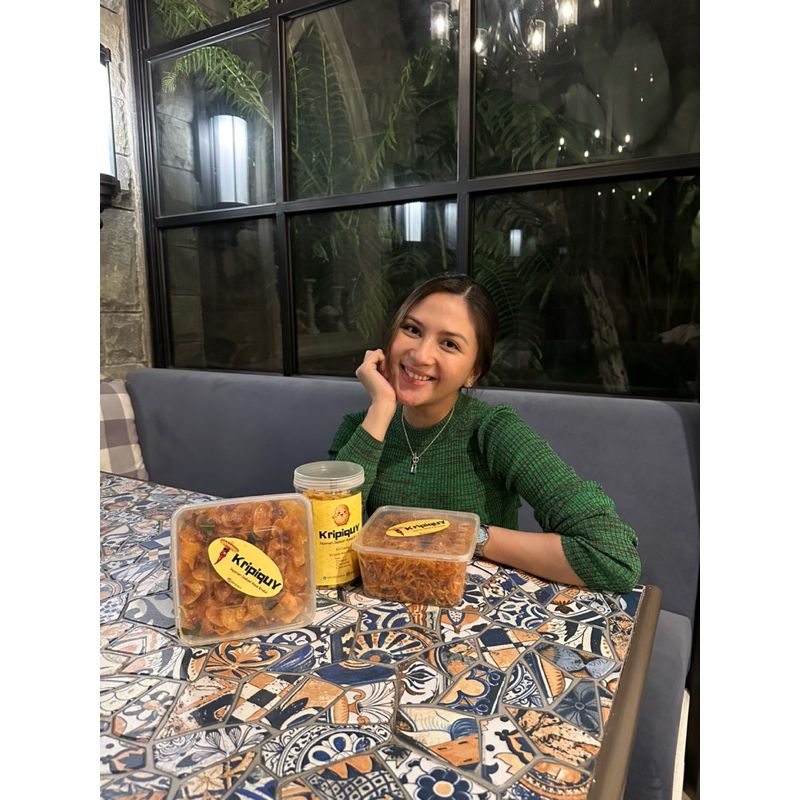 

Kripik kentang teri kacang dan mustofa