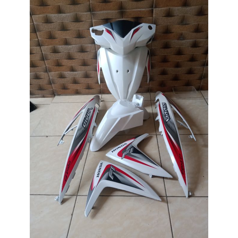 Body halus Vario 110 fi LED putih