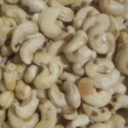 

Terbaru Kacang Mede Utuh Mete Mentah Mente 1Kg SK1