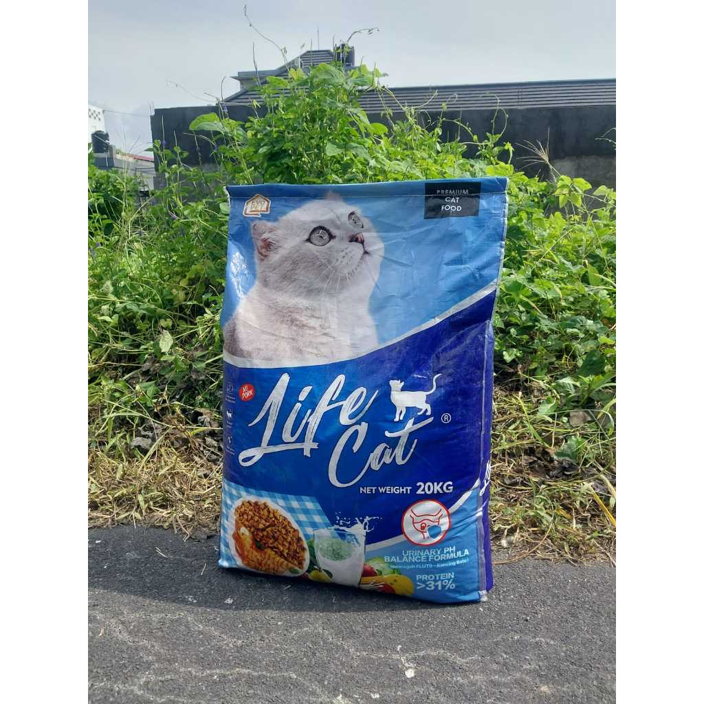 Makanan Kucing LIFECAT 20 KG / 1 Karung