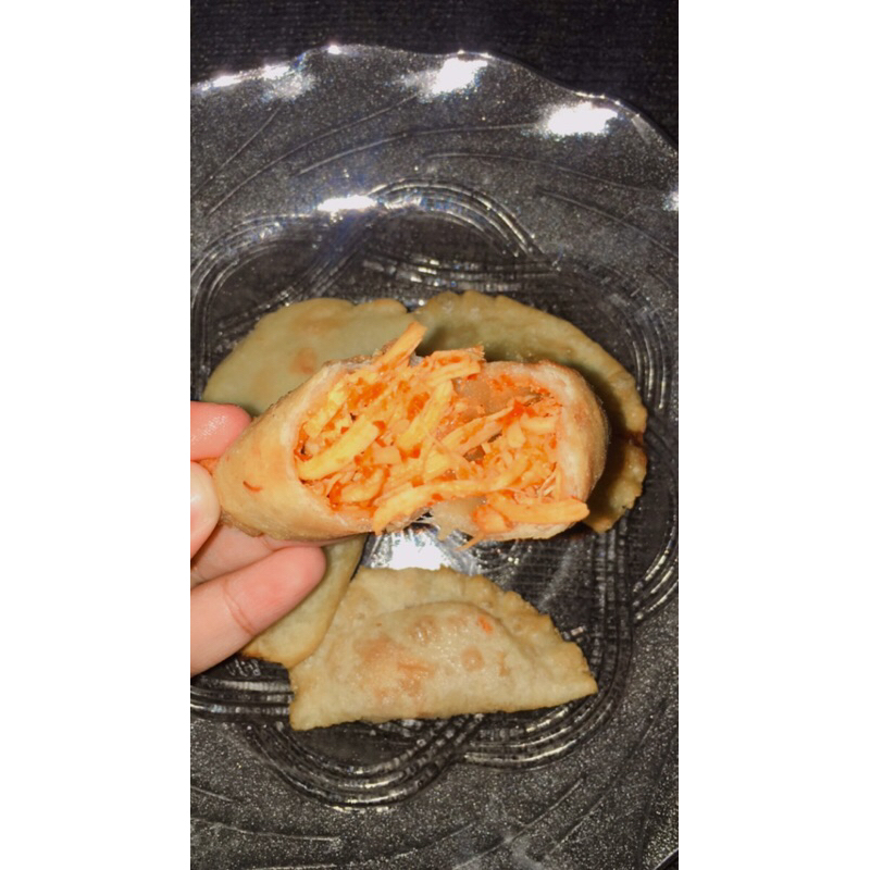 

Cireng Isi Ayam Suwir maknyos