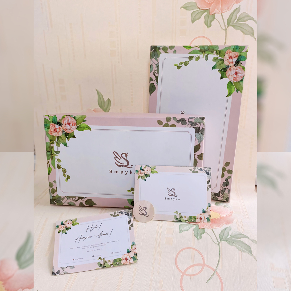 

Smayka.id BOX HAMPERS BESAR / BOX GIFT SET