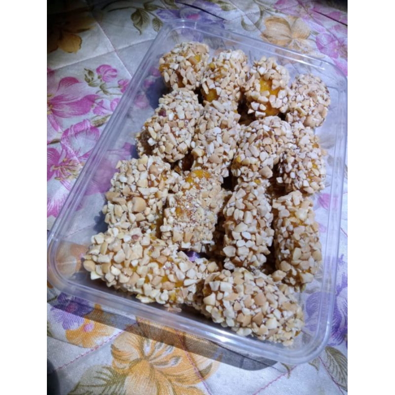 

KUE KURMA