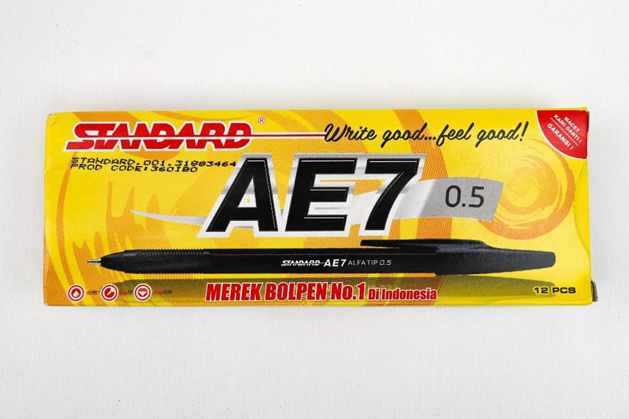 

Langka D Pulpen Standard AE7 12 PCS
