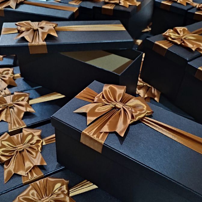 

berkualitas HARDBOX KOTAK HADIAH KADO TUMBLER BOTOL MINUM