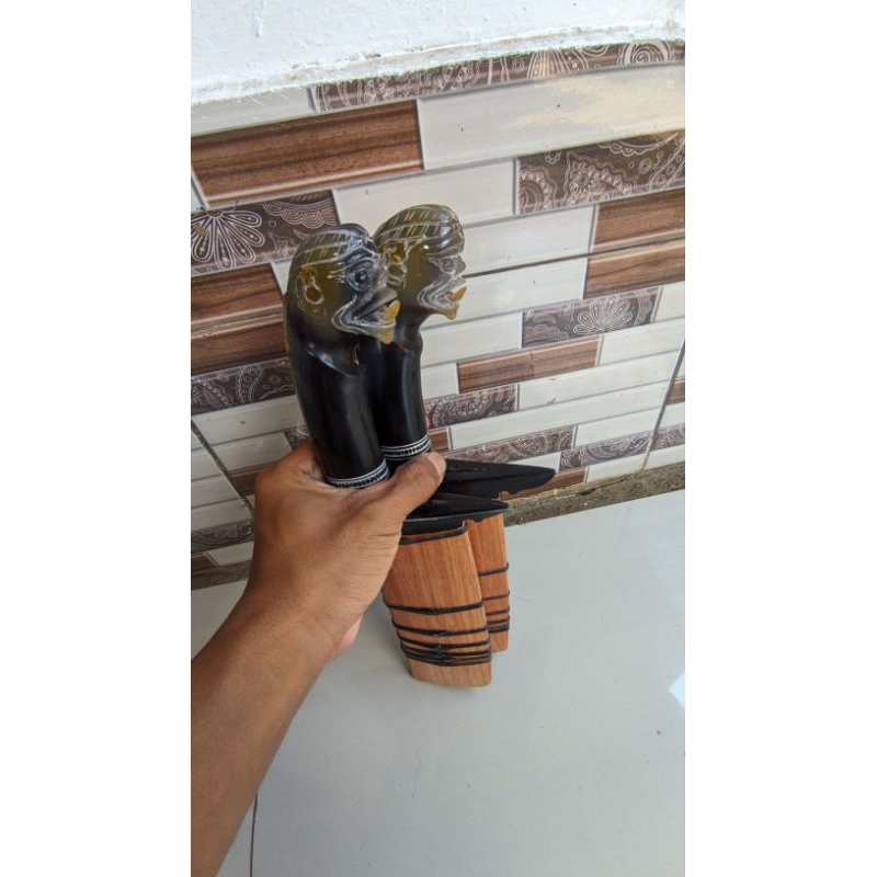 pisau bedog petokbetekok motif ukiran cepot khas galonggong tasikmalaya