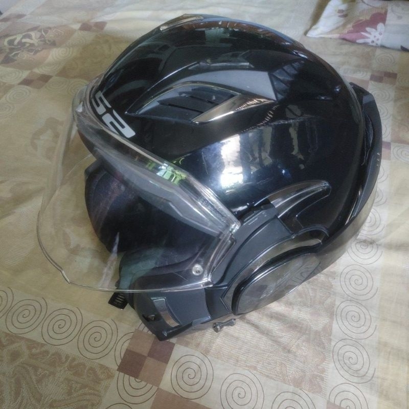 Helm ls2 valliant 2