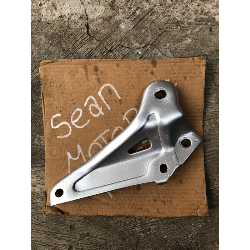 PANGKON DUDUKAN BREKET KNALPOT ORIGINAL HONDA PRIMA STAR ASTREA