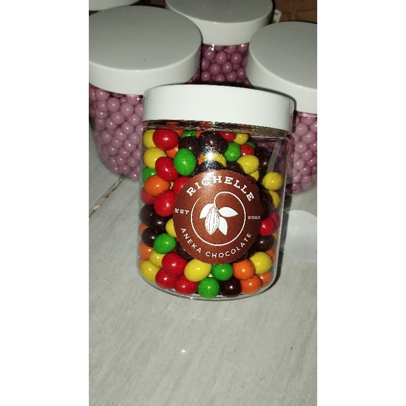 

Chacha L'agie isi kacang/ Delfi Chacha Milk Chocolate 500gr