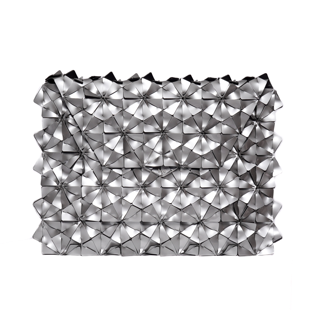 Byo Classic Clutch in Silver
