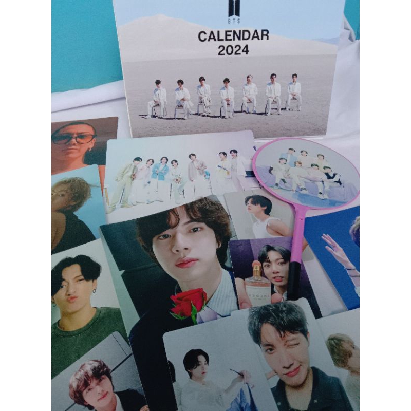 

(READY STOK) FANKIT KALENDER MEJA BTS & TXT 2024