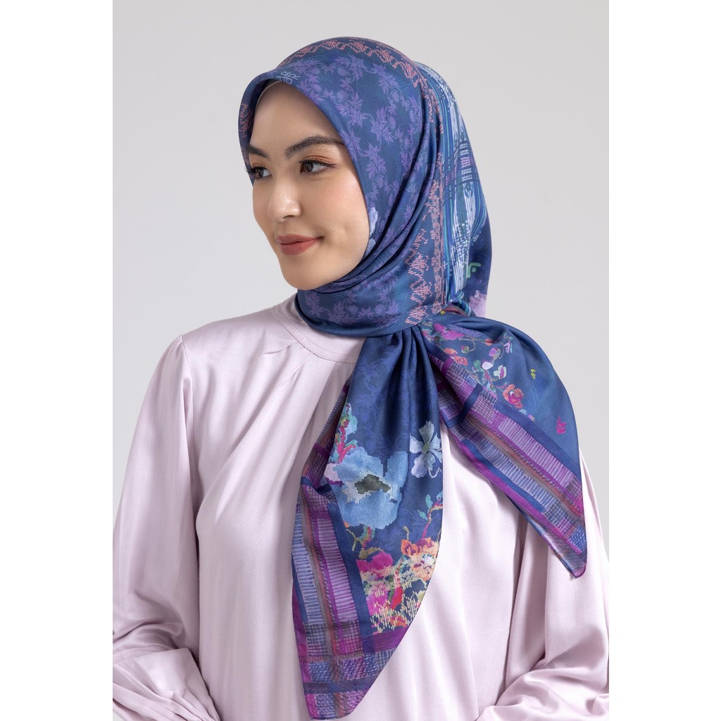 Riamiranda Leja Scarf