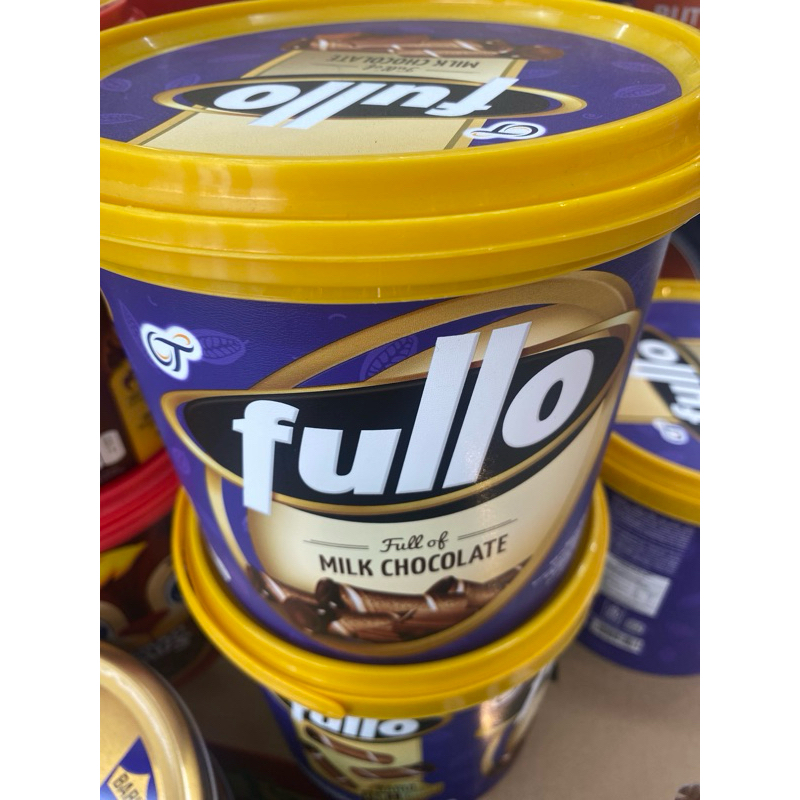 

Fullo Wafer Roll Milky Chocolate 200g bucket