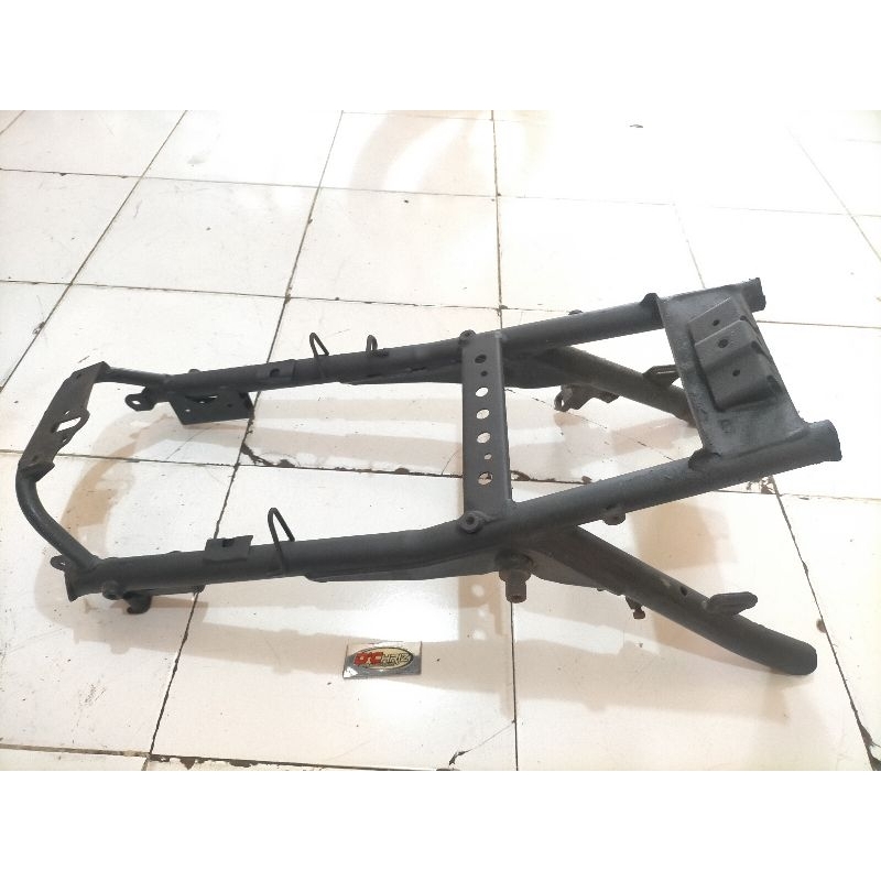 Rangka Frame honda cb 400 cb400 vtec 1 2 belakang original