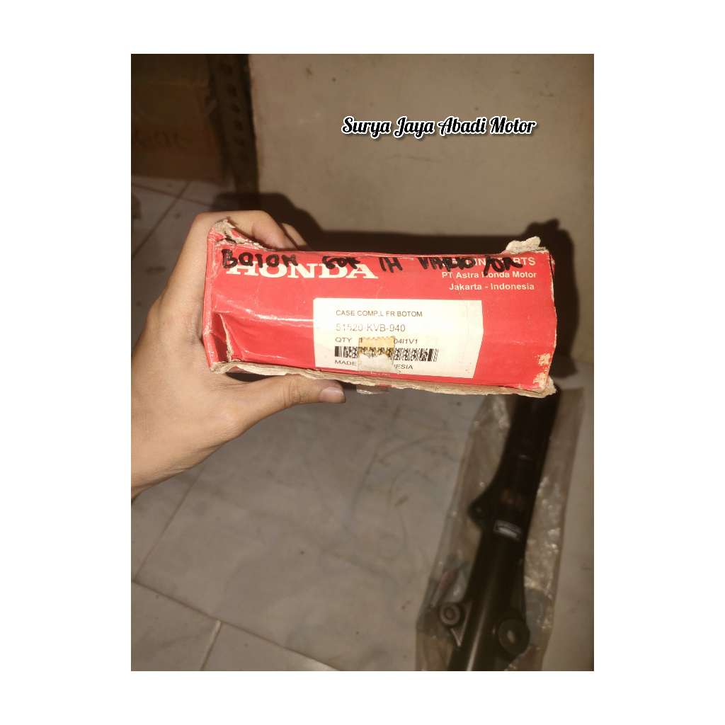 Botem Shock Kiri Honda Vario Warna Hitam (51520-KVB-940) Orisinil