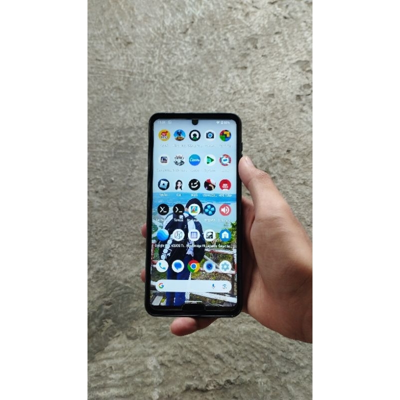 sharp aquos r5g wifi only