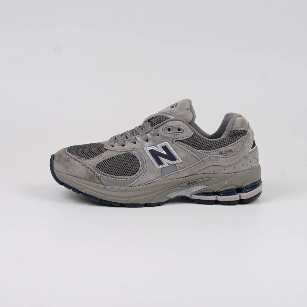 Sepatu NB New Balance 2002r Light Grey - Sneakers New Balance ML2002RA