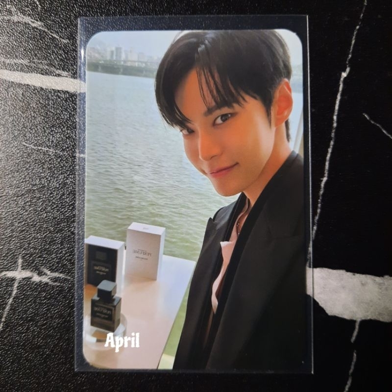 PC Doyoung Perfume POB Yes24 NCT DJJ