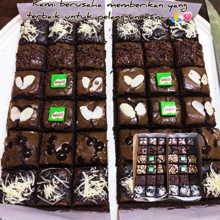 

TQC513 COD fudgy brownies dark chocolate 18 bitespcs fresh berkualitas